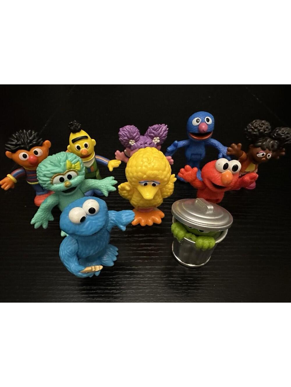 Just Play Sesame Street Neighborhood Friends Figure Set Big Bird Elmo Abby Bert